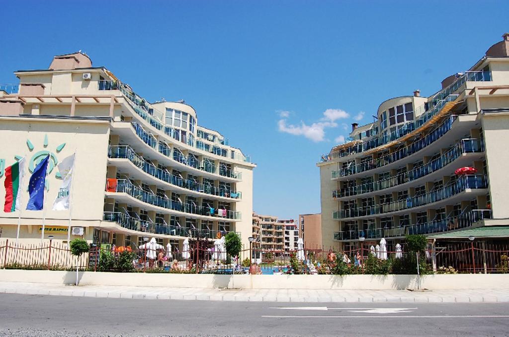Julia Family - Menada Apartments Slantschew brjag Exterior foto