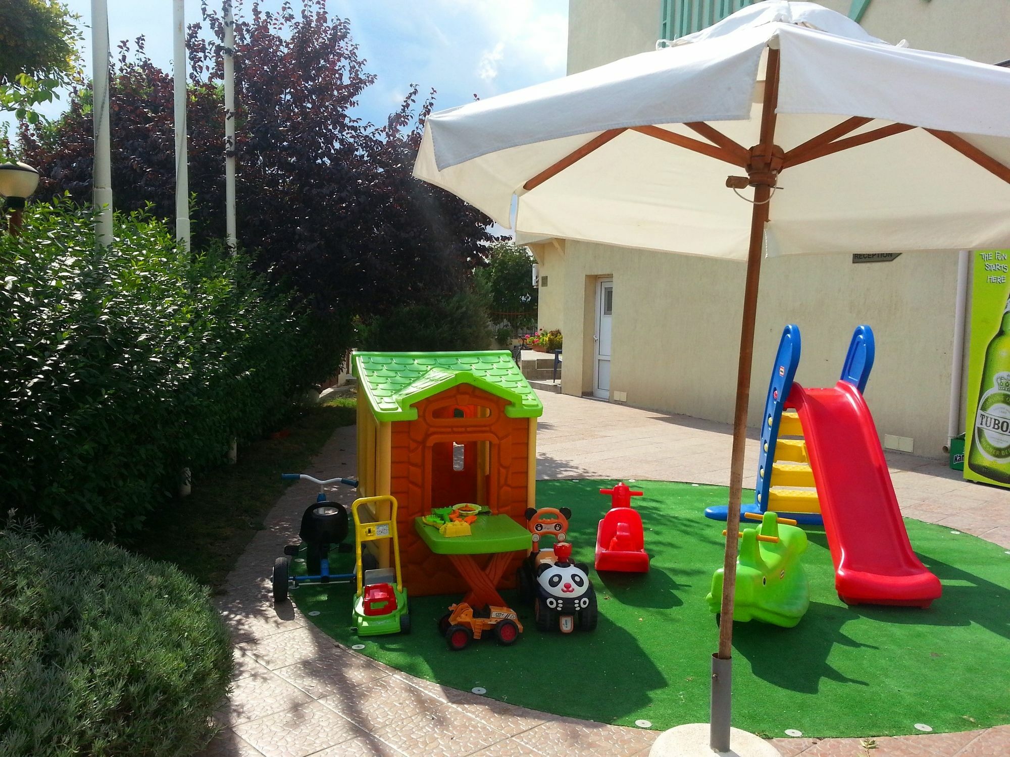 Julia Family - Menada Apartments Slantschew brjag Exterior foto